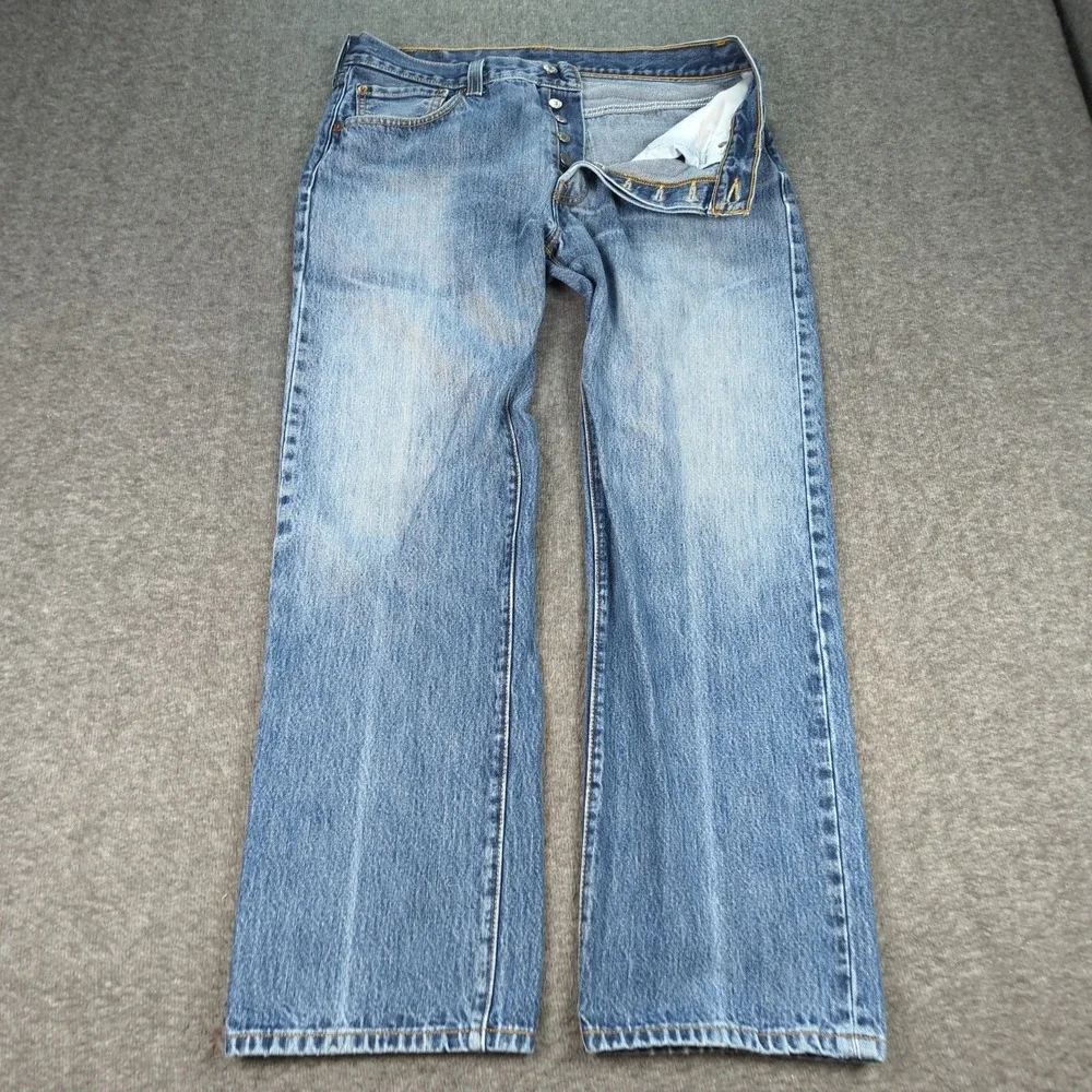 Levis 501 Jeans Mens 34x29 Blue Faded Whiskers Wallet‎ Classic Button Fly